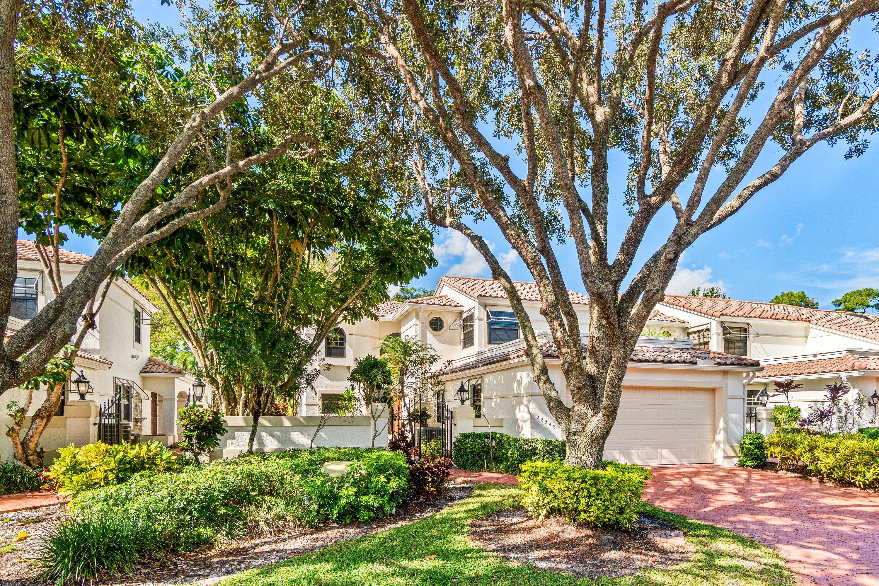 22548 Caravelle Circle, Unit 22548 Boca Raton, FL 33433 - Photo 2 of 40 002-22548CaravelleCircle-BocaRaton-FL-33