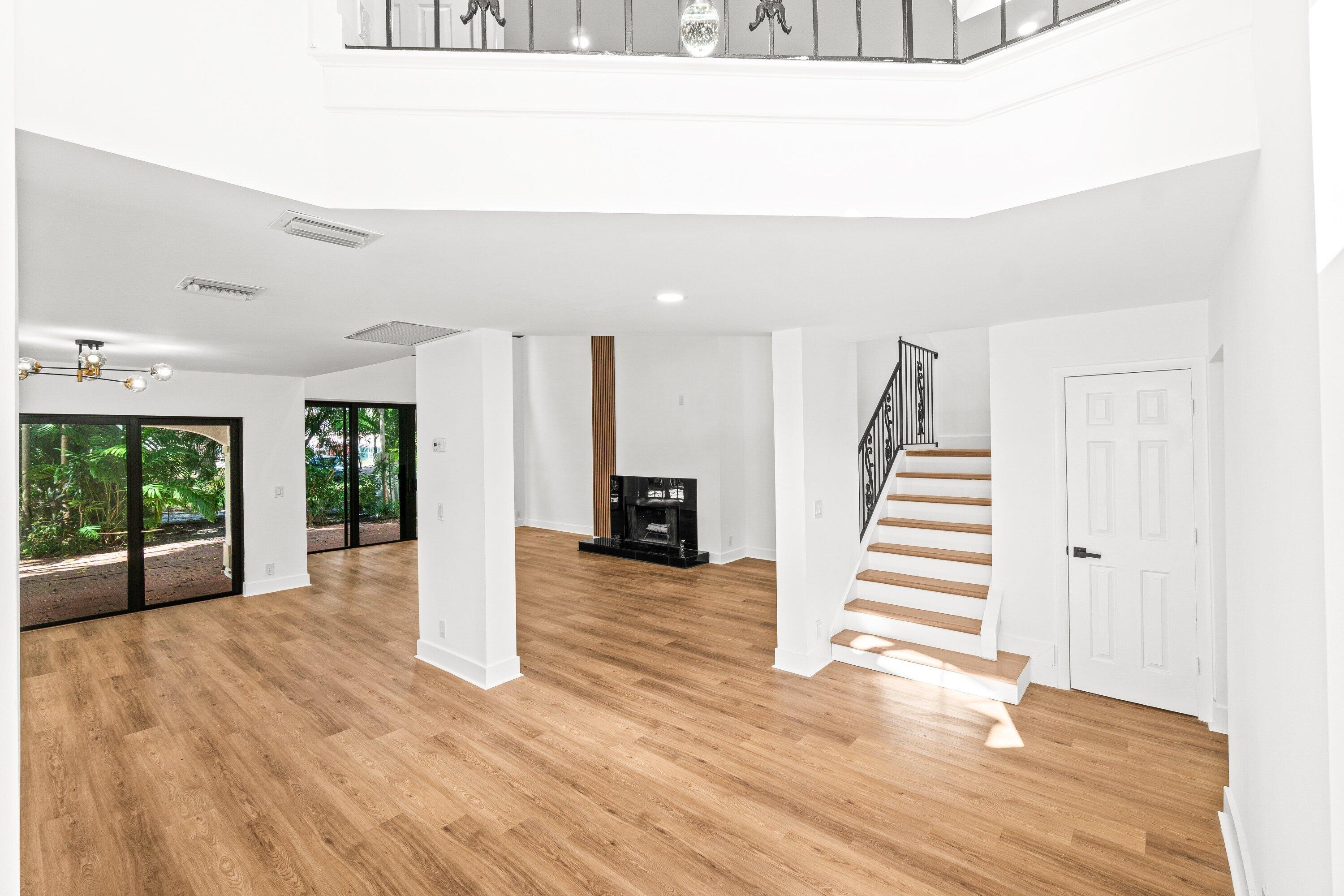 22548 Caravelle Circle, Unit 22548 Boca Raton, FL 33433 - Photo 5 of 40 005-22548CaravelleCircle-BocaRaton-FL-33