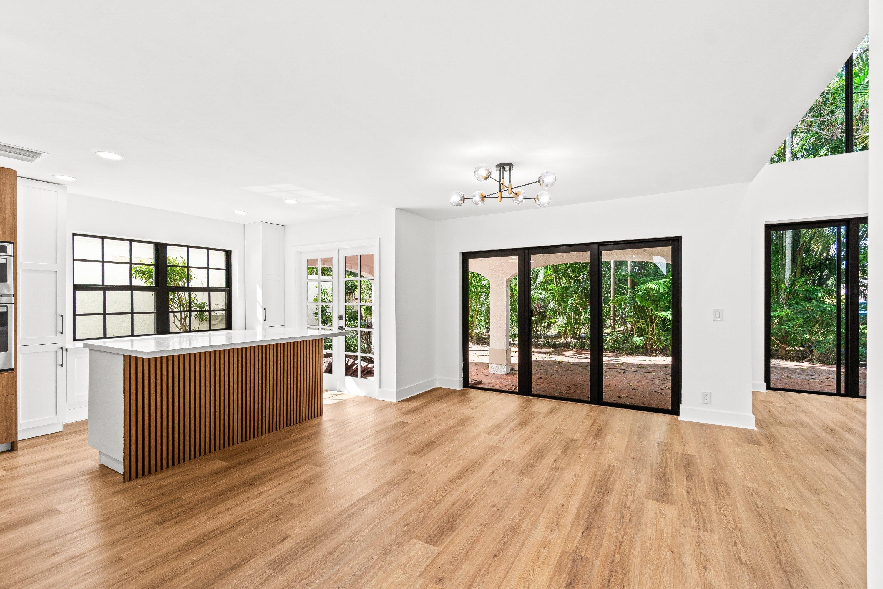 22548 Caravelle Circle, Unit 22548 Boca Raton, FL 33433 - Photo 7 of 40 007-22548CaravelleCircle-BocaRaton-FL-33