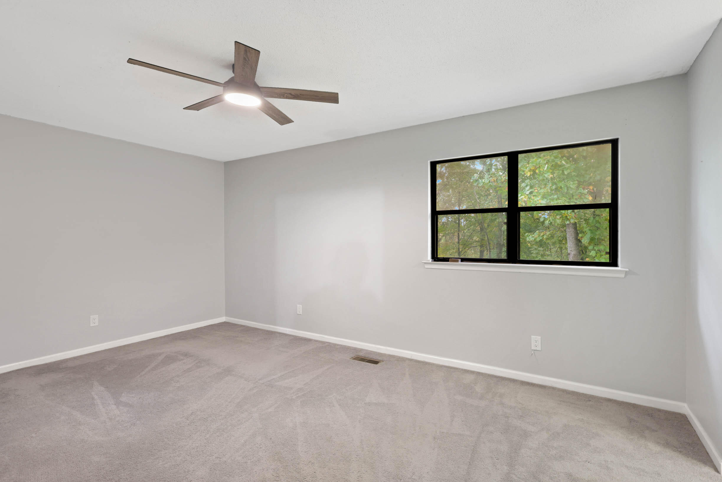 706 Swansons Ridge Road Chattanooga, TN 37421 - Photo 11 of 29 Primary Bedroom