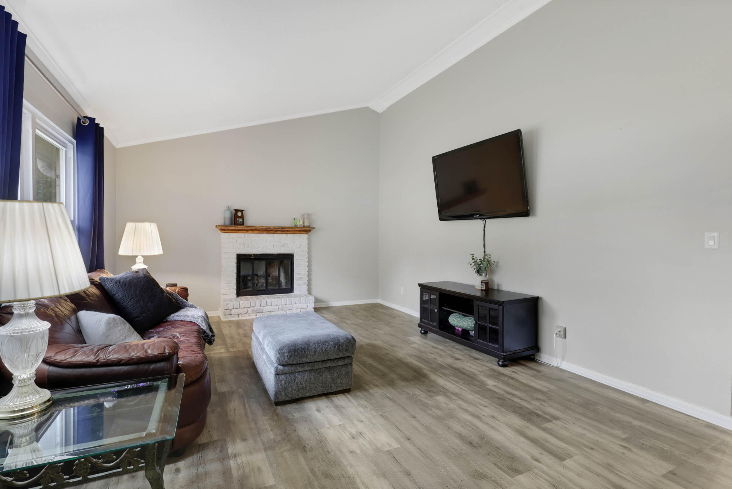 706 Swansons Ridge Road Chattanooga, TN 37421 - Photo 5 of 29 Living Room