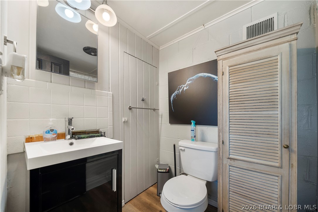 2171 Spring Cove Road Sunrise Beach, MO 65079 - Photo 28 of 54