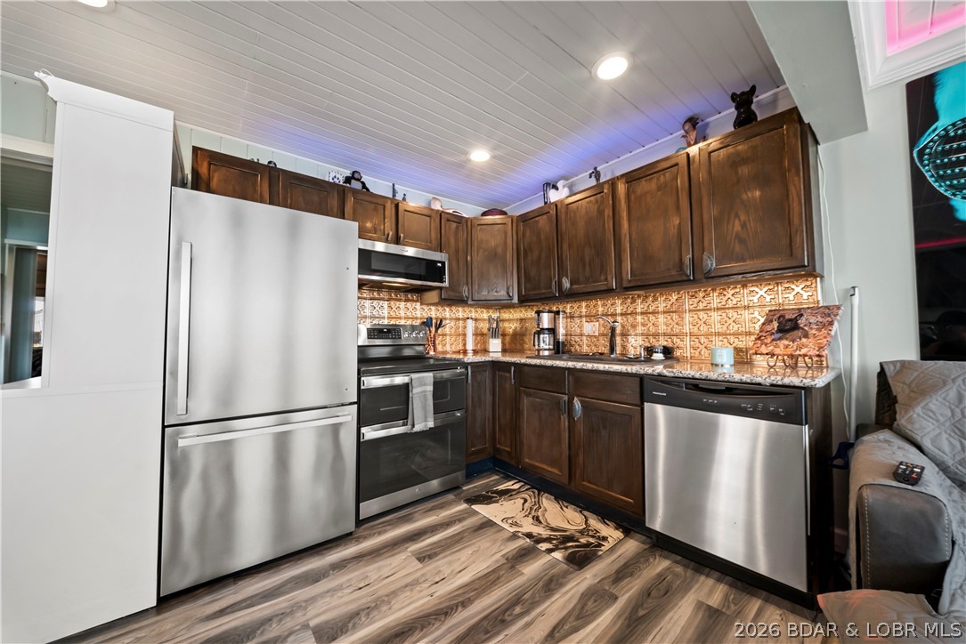 2171 Spring Cove Road Sunrise Beach, MO 65079 - Photo 5 of 54