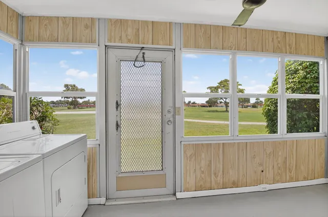 $127,000 | 294 Tuscany F, Delray Beach, FL 33446