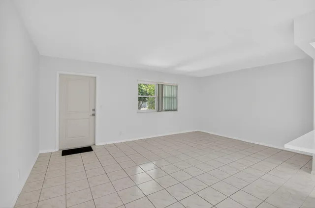 $127,000 | 294 Tuscany F, Delray Beach, FL 33446