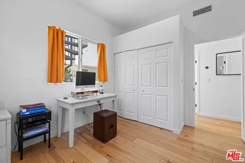 $1,698,000 | 3170 Glenmanor Place, Los Angeles, CA 90039