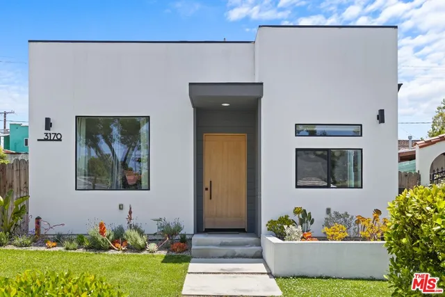 $1,698,000 | 3170 Glenmanor Place, Los Angeles, CA 90039