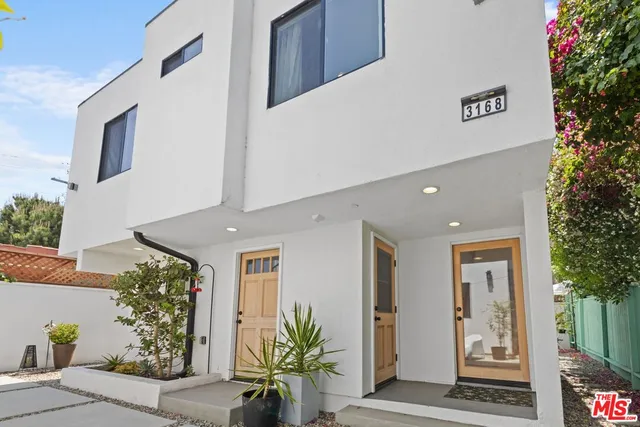 $1,698,000 | 3170 Glenmanor Place, Los Angeles, CA 90039