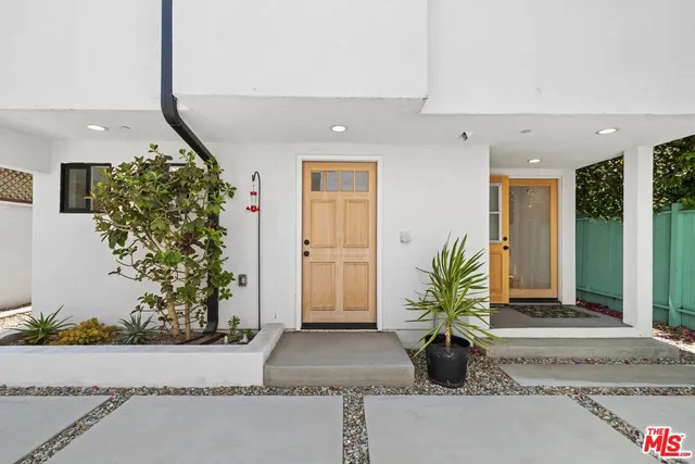 $1,698,000 | 3170 Glenmanor Place, Los Angeles, CA 90039