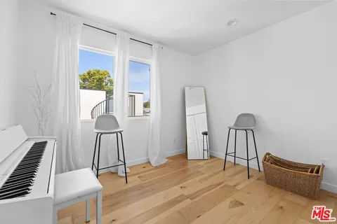 $1,698,000 | 3170 Glenmanor Place, Los Angeles, CA 90039