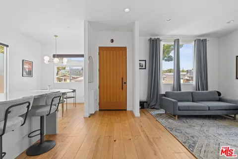 $1,698,000 | 3170 Glenmanor Place, Los Angeles, CA 90039