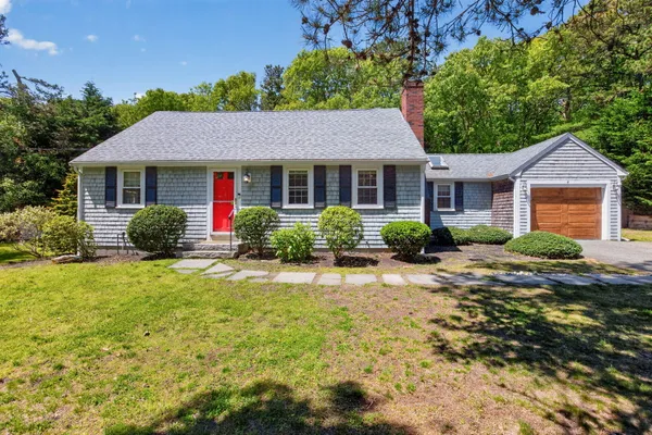 $865,000 | 4 Forsythia Drive, Harwich, MA 02645