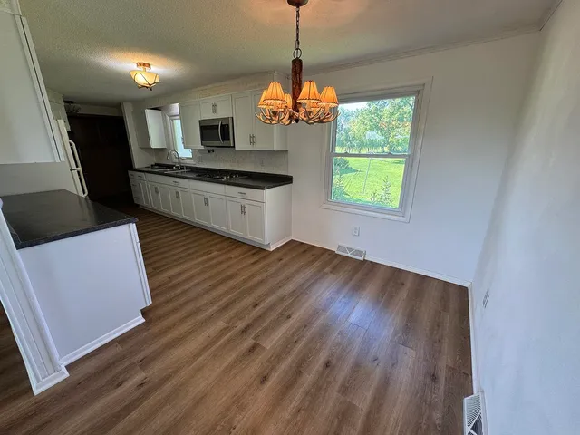 $162,000 | 25115 Locust Road, Lanark, IL 61046