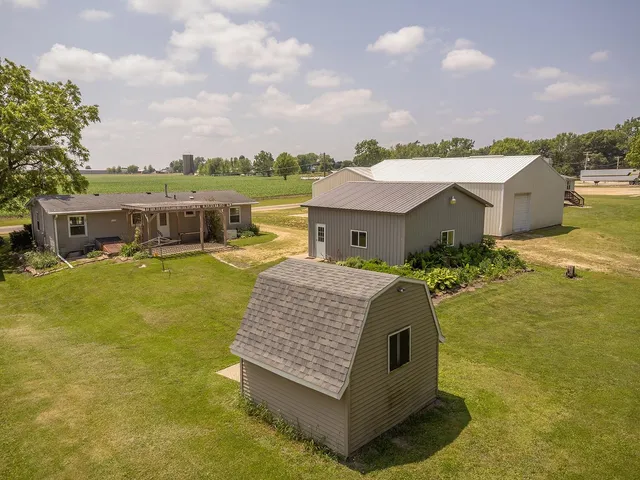 $162,000 | 25115 Locust Road, Lanark, IL 61046