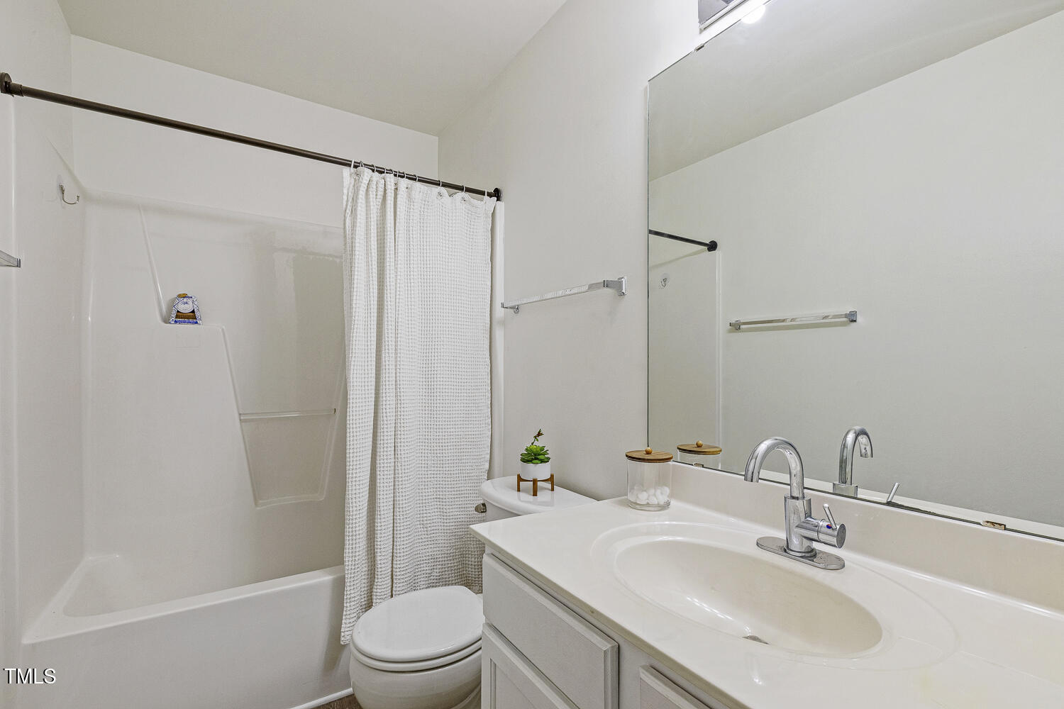 2012 Summer Shire Way Raleigh, NC 27604 - Photo 28 of 43 Hall Bath