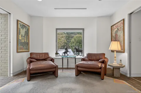 $3,200,000 | 120 Bacon Road, Old Westbury, NY 11568