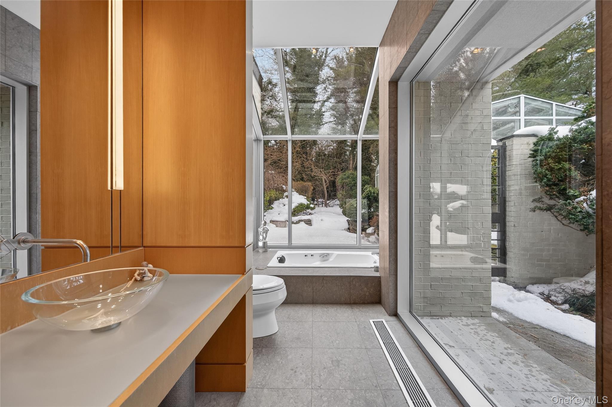 120 Bacon Road Old Westbury, NY 11568 - Photo 14 of 23