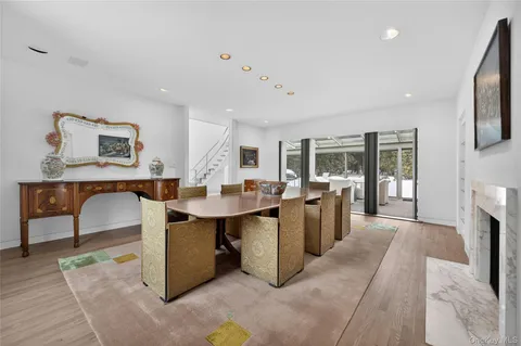 $3,200,000 | 120 Bacon Road, Old Westbury, NY 11568