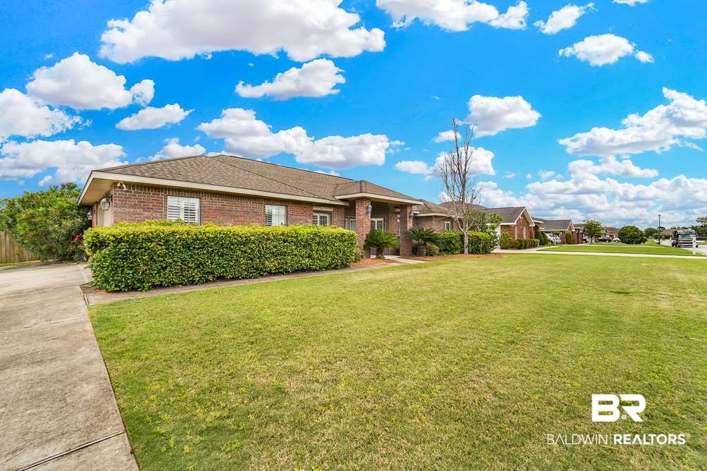 1055 Destin Avenue Foley, AL 36535 - Photo 2 of 26 Front View