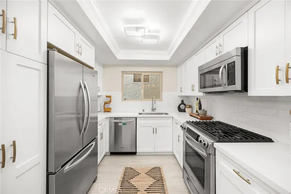 $678,000 | 105 South Mayflower Avenue, Unit E, Monrovia, CA 91016