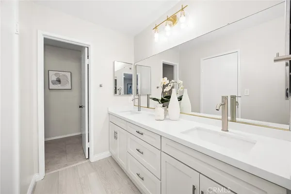 $678,000 | 105 South Mayflower Avenue, Unit E, Monrovia, CA 91016