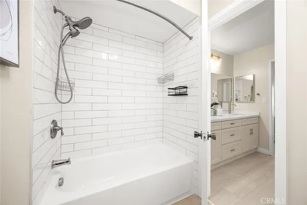 $678,000 | 105 South Mayflower Avenue, Unit E, Monrovia, CA 91016