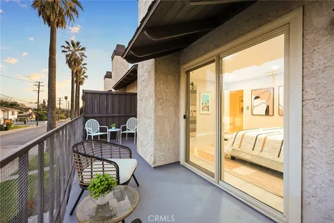 $708,000 | 105 South Mayflower Avenue, Unit E, Monrovia, CA 91016