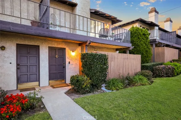 $678,000 | 105 South Mayflower Avenue, Unit E, Monrovia, CA 91016