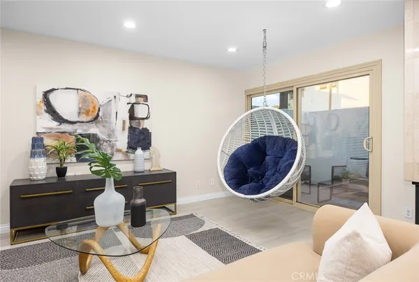 $678,000 | 105 South Mayflower Avenue, Unit E, Monrovia, CA 91016