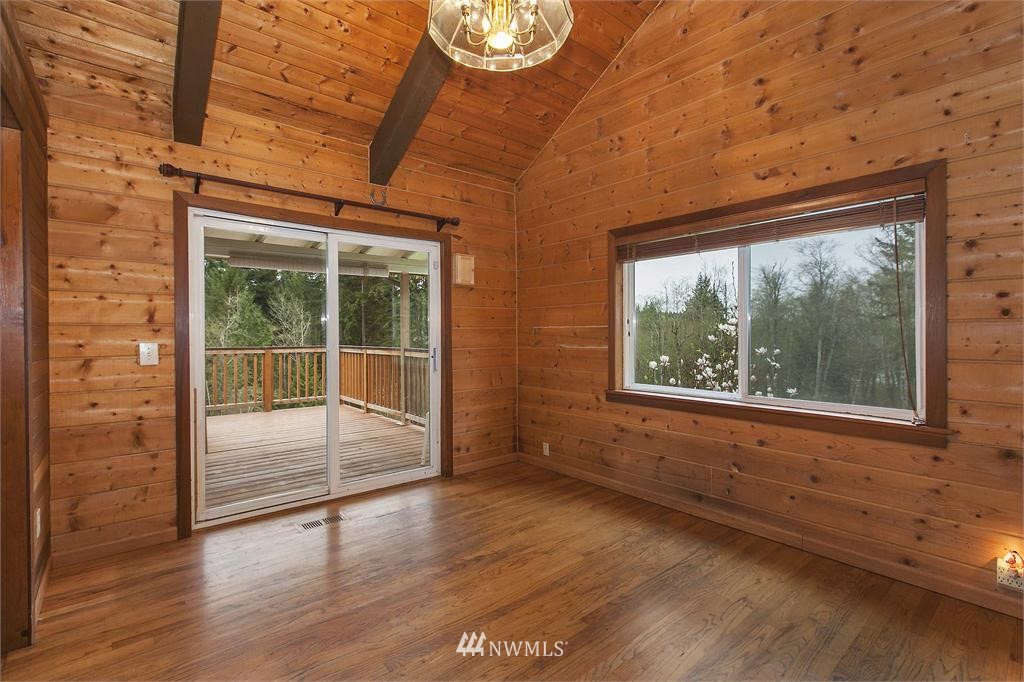14037 Bandix Road Southeast Olalla, WA 98359 - Photo 10 of 15 Gallery Image 10