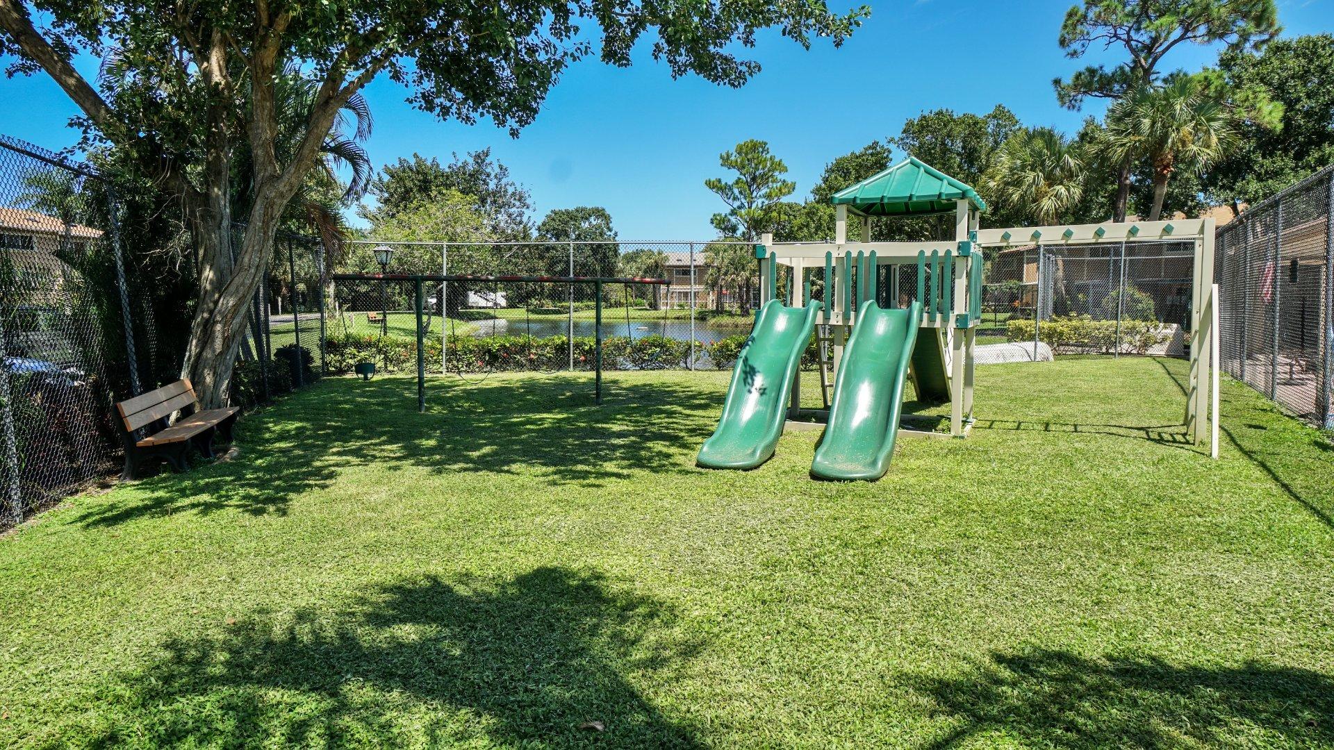 121 Maplecrest Circle Jupiter, FL 33458 - Photo 20 of 21 13340-DSC03846-854f3c21