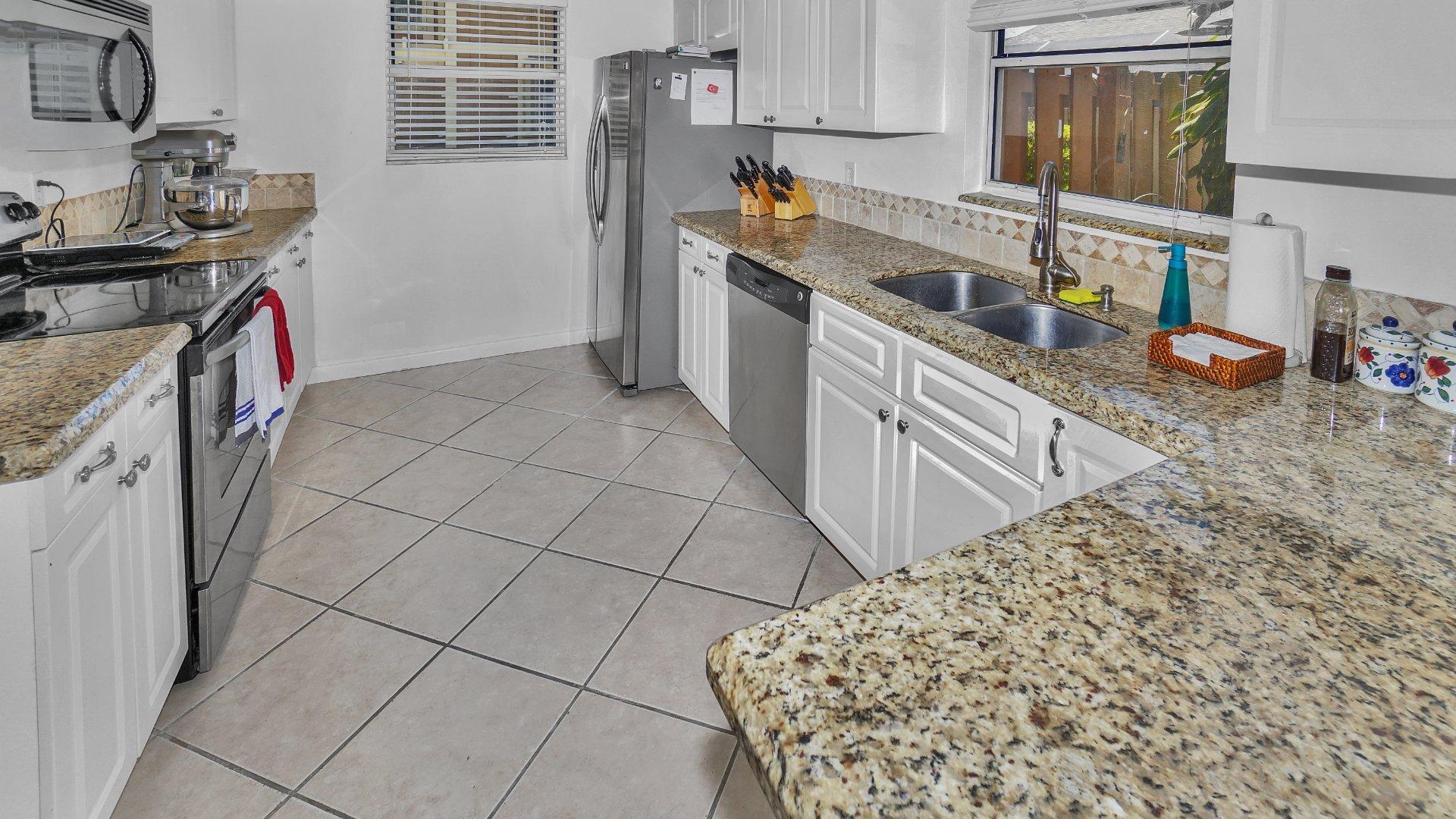 121 Maplecrest Circle Jupiter, FL 33458 - Photo 3 of 21 13340-DSC03811-3d430b9b