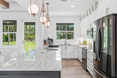 $1,590,000 | 4641 1st Avenue Southwest, Naples, FL 34119