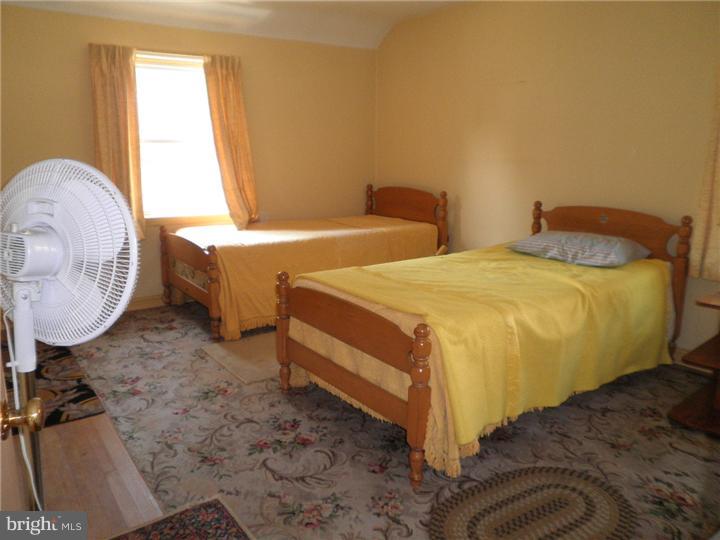 353 Spring Valley Road Springfield, PA 19064 - Photo 14 of 18 Bedroom 3