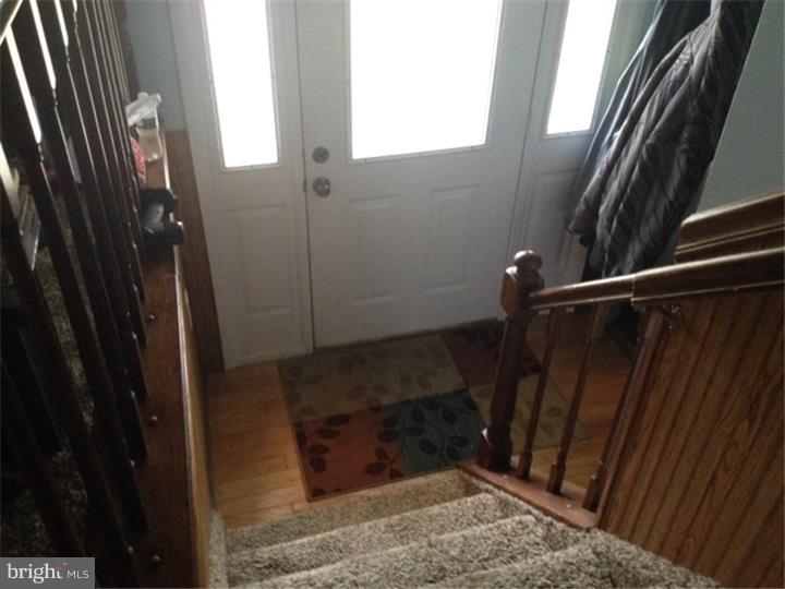 381 Porchtown Road Newfield, NJ 08344 - Photo 9 of 16 Foyer