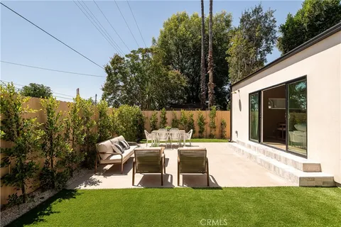 $1,739,500 | 5944 Lasaine Avenue, Encino, CA 91316