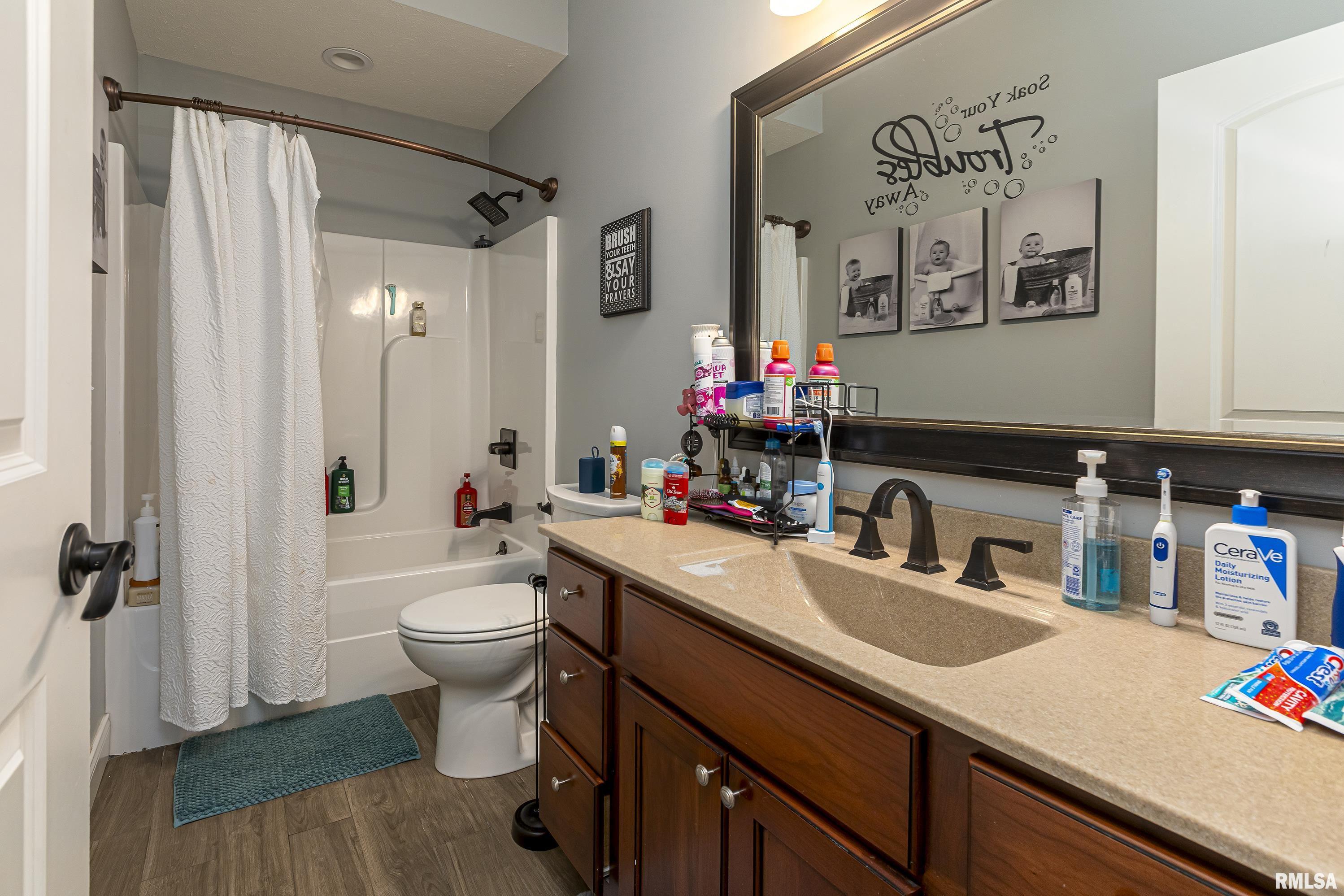 16629 Pittsburg Road Pittsburg, IL 62974 - Photo 21 of 40