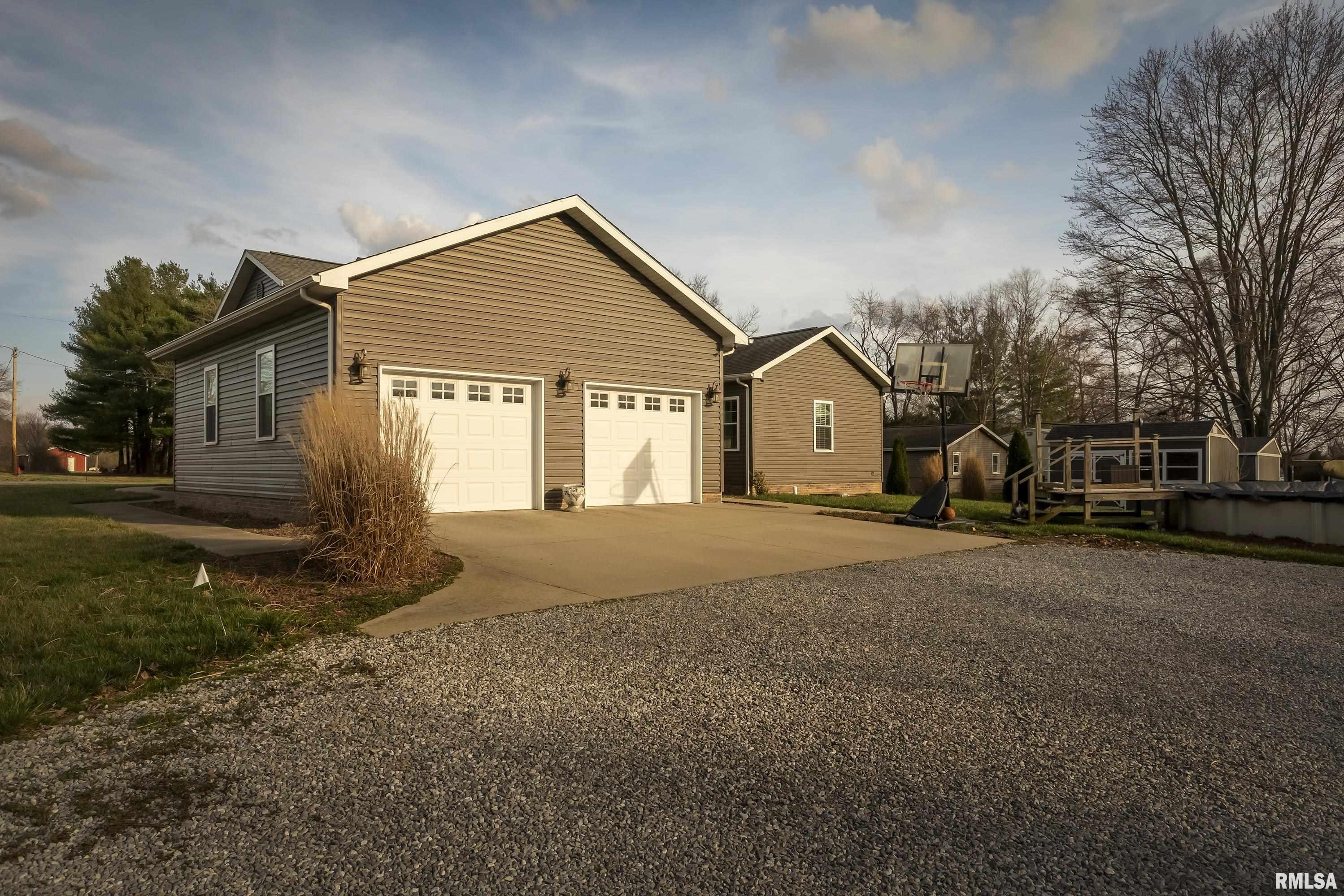 16629 Pittsburg Road Pittsburg, IL 62974 - Photo 31 of 40