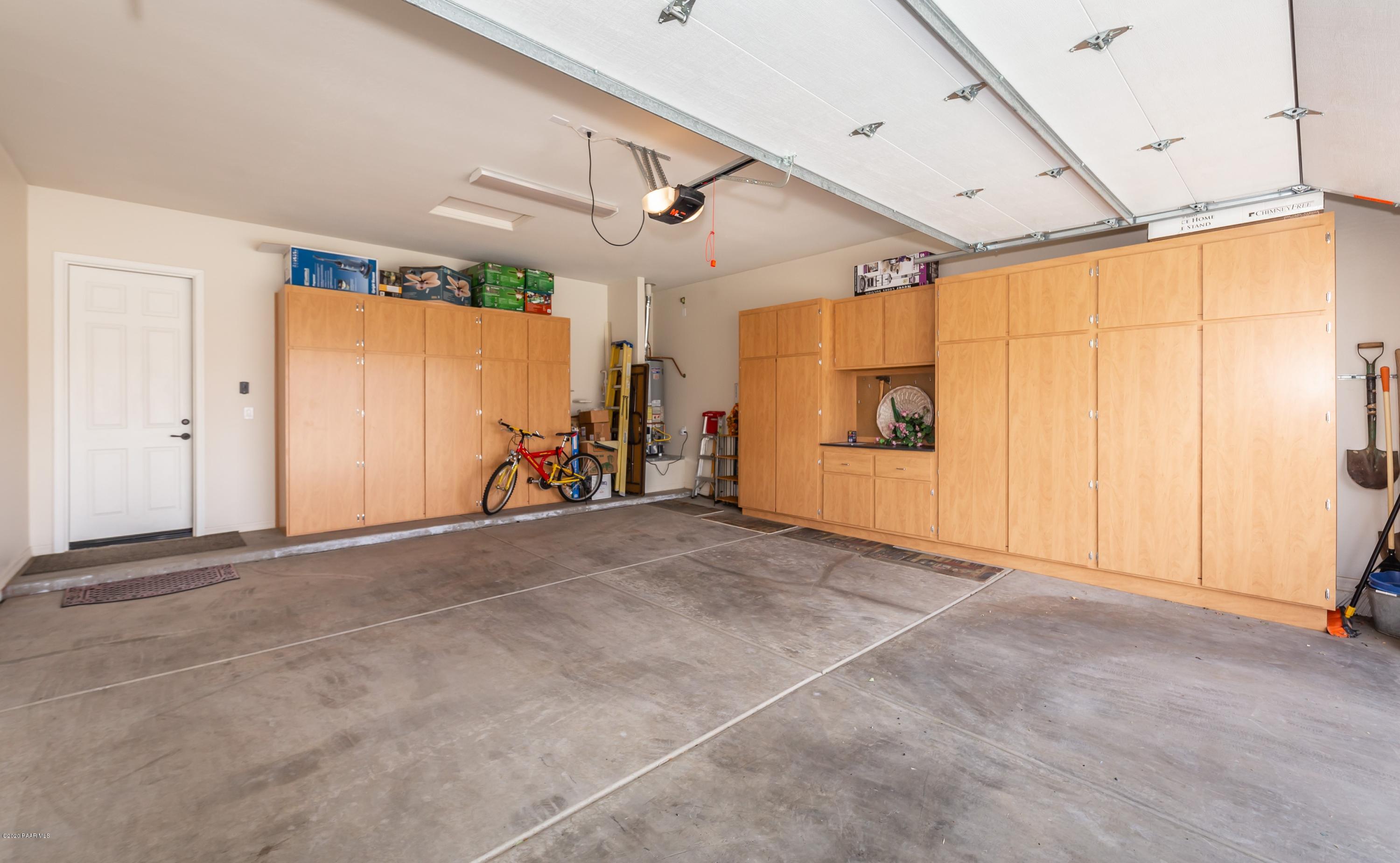 1090 Half Hitch Road Prescott Valley, AZ 86314 - Photo 34 of 57 034_Garage