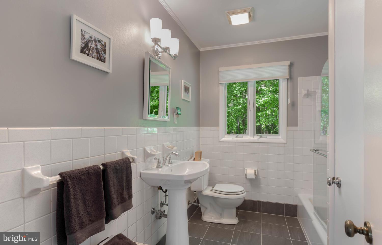 8010 Church Neck Road St. Michaels, MD 21663 - Photo 22 of 30 Guest Bathroom