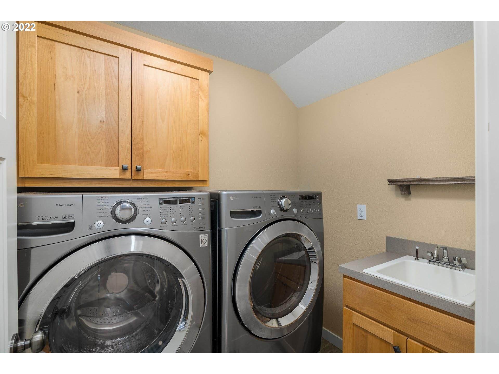 5032 Southwest Taylors Ferry Road Portland, OR 97219 - Photo 25 of 32 Gallery Image 25