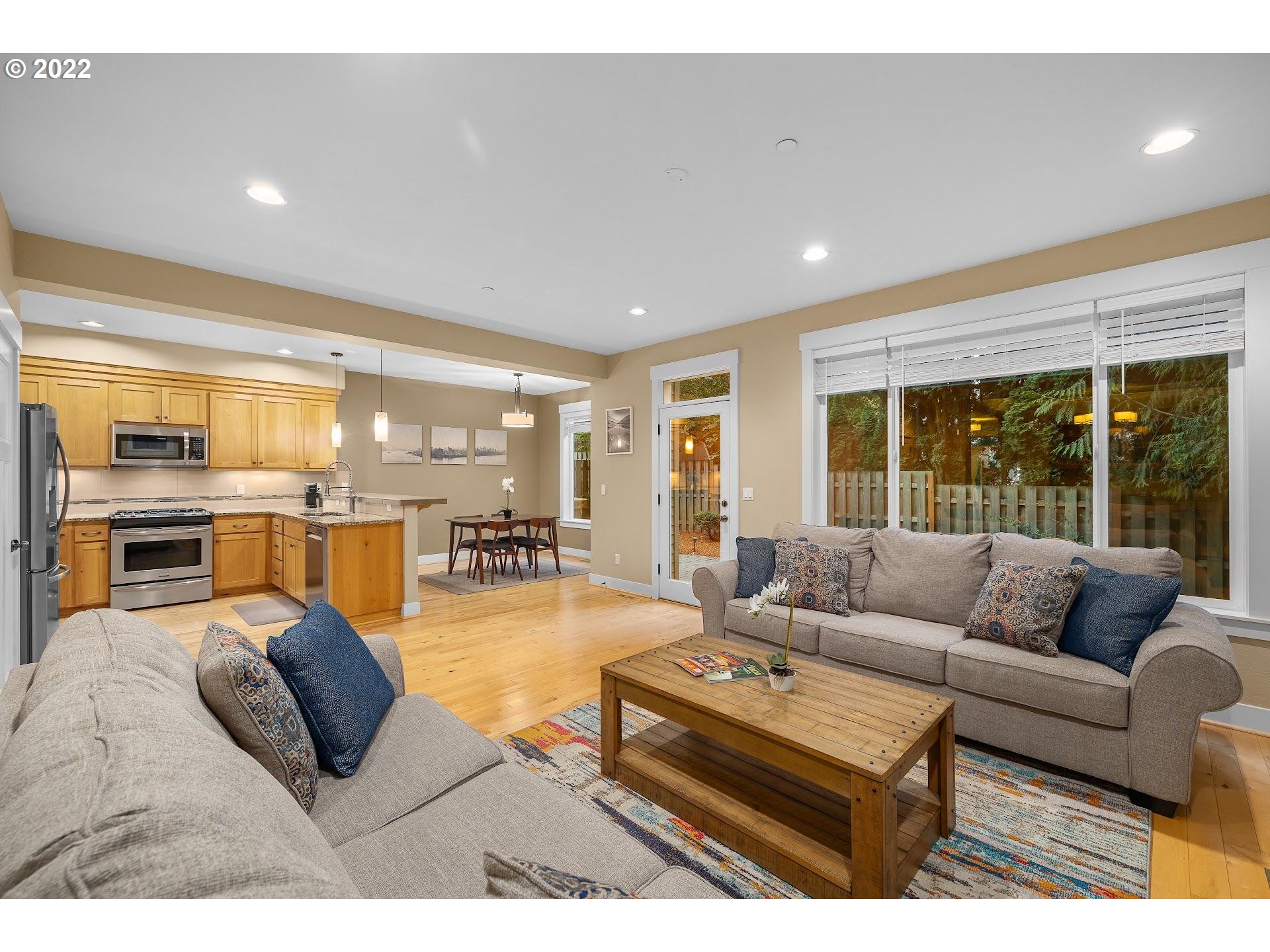 5032 Southwest Taylors Ferry Road Portland, OR 97219 - Photo 8 of 32 Gallery Image 8