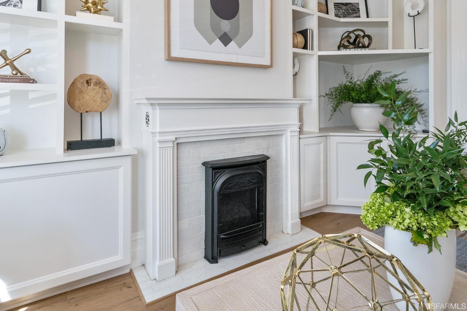 104 3rd Avenue San Francisco, CA 94118 - Photo 6 of 41 a view of a entryway with furniture and a potted plant