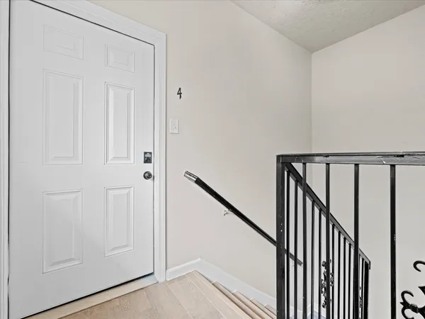 $1,600 | 1119 Waugh Drive, Unit 4, Houston, TX 77019