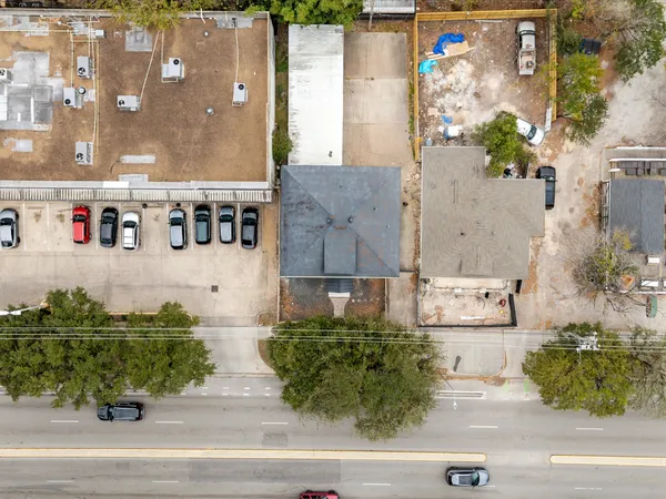 $1,600 | 1119 Waugh Drive, Unit 4, Houston, TX 77019