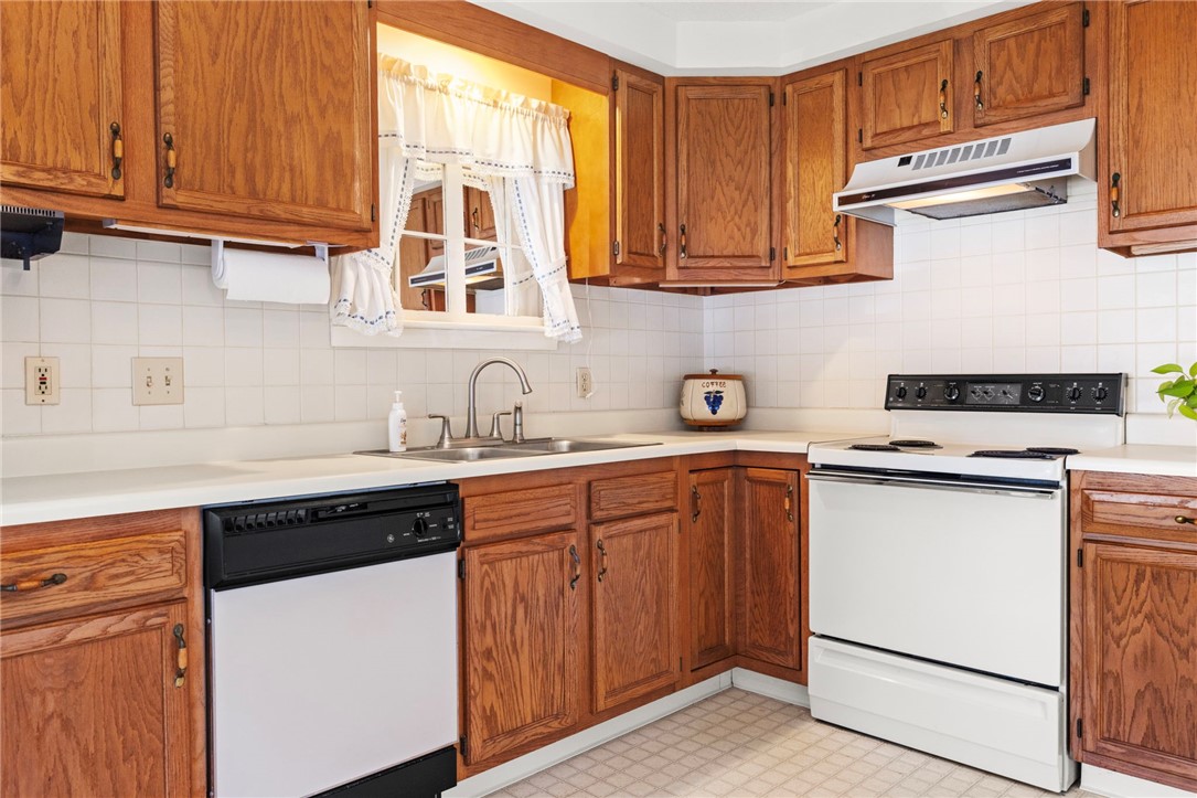 200 Post Road, Unit 603 Warwick, RI 02888 - Photo 10 of 41