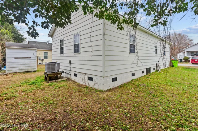 $1,430 | 883 North Cool Avenue, New Bern, NC 28560