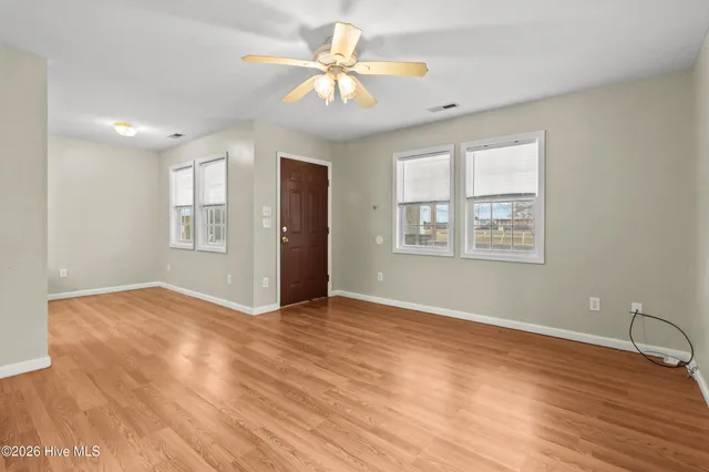 $1,430 | 883 North Cool Avenue, New Bern, NC 28560