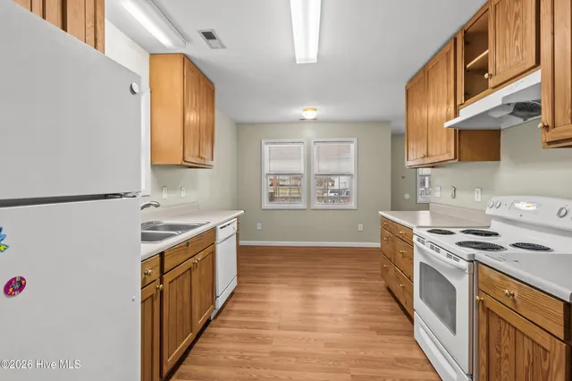 $1,430 | 883 North Cool Avenue, New Bern, NC 28560