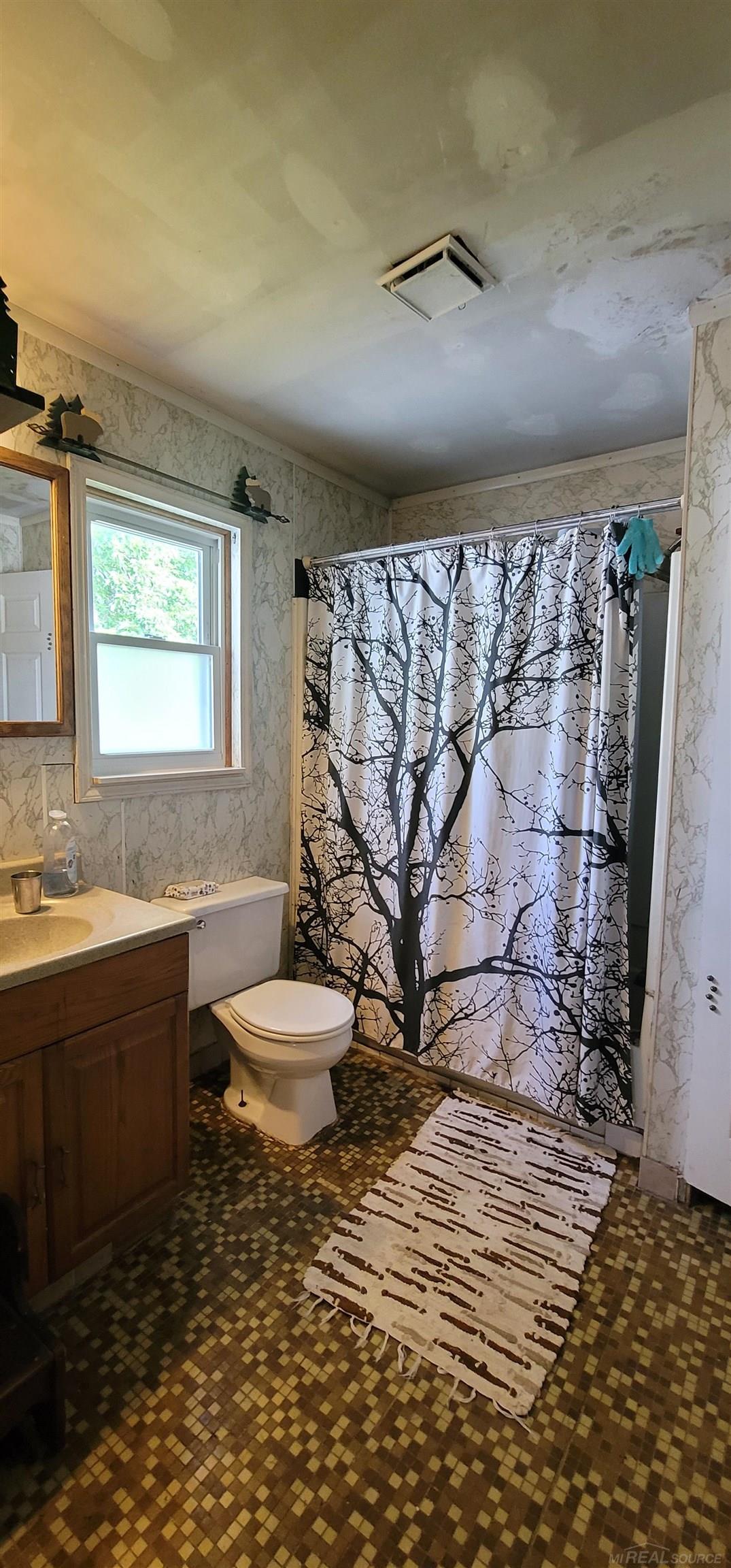 32045 Schoenherr Road Warren, MI 48088 - Photo 29 of 45